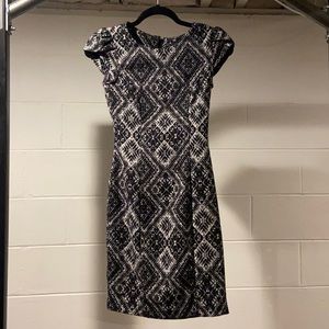 Size 2 H&M Cap Sleeve Printed Dress